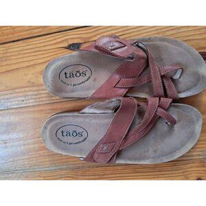 Women’s TAOS Perfect Leather Sandals Size 7